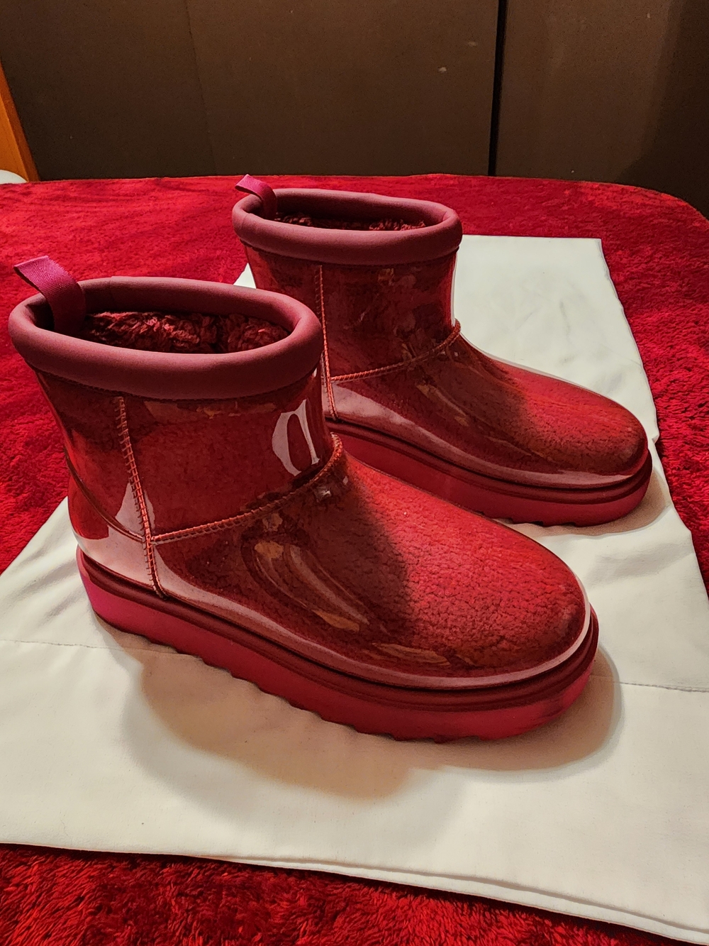 Koolaburra Women's size 10 Waterproof Plush-Lined Ankle Boots - Red - Picture 2 of 6